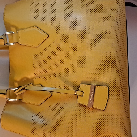 🥰 A.BELLUCCI ITALY Genuine Leather Soft Yellow Satchel/Crossbody EUC - Picture 2 of 12